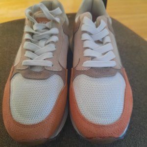 NWOT Hoff Atlanta Sneakers 37EU or 6.5US